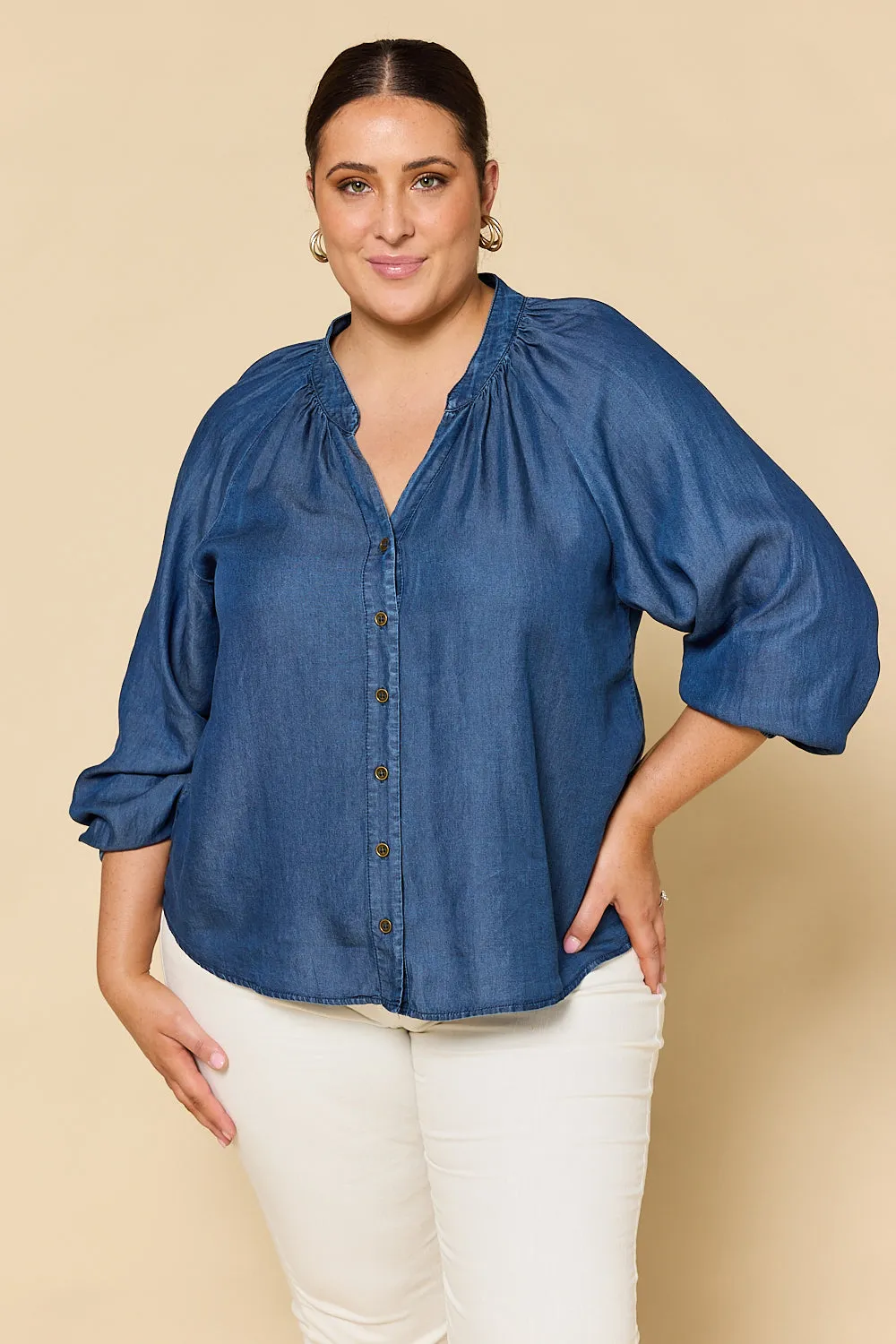 Kitty Shift Tencel Top in Mid Wash