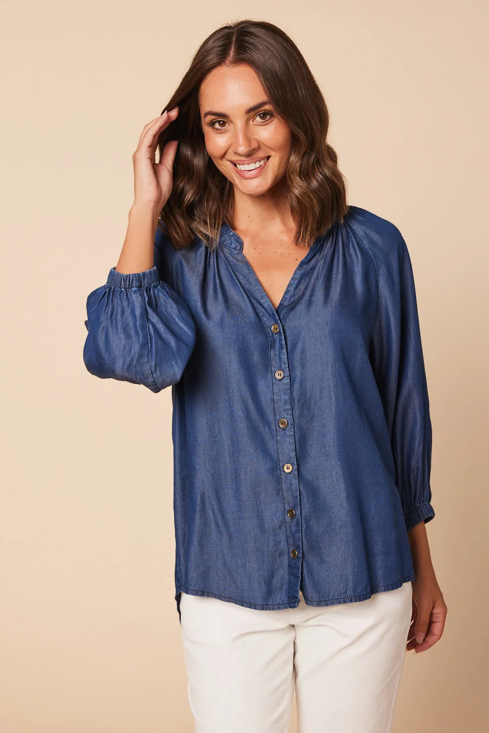 Kitty Shift Tencel Top in Mid Wash