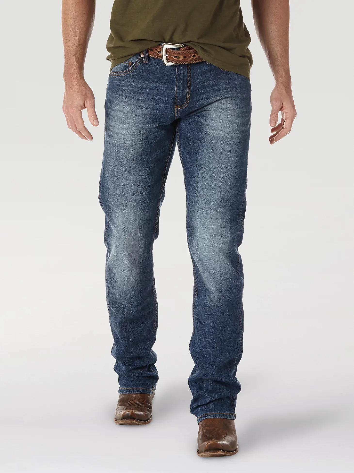 Wrangler Retro Slim Fit Straight Leg Jean